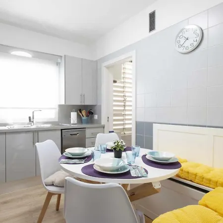 Apartamento Puerto De La Cruz, 3 Dormitorios, 6 Personas - Es-284-13